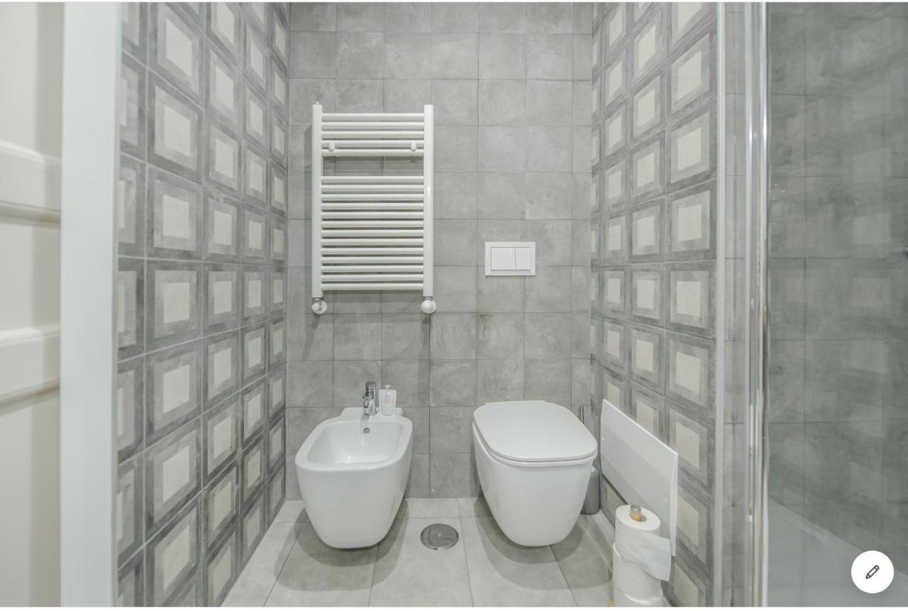 Museum Luxury Suites Neapol Zewnętrze zdjęcie